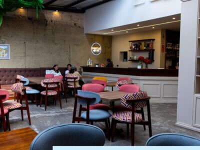 Bareque café, coworking, cafetería y arte local