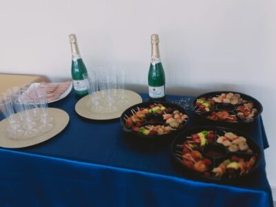 Catering para Grados y Exposiciones de Tesis 📚✨
